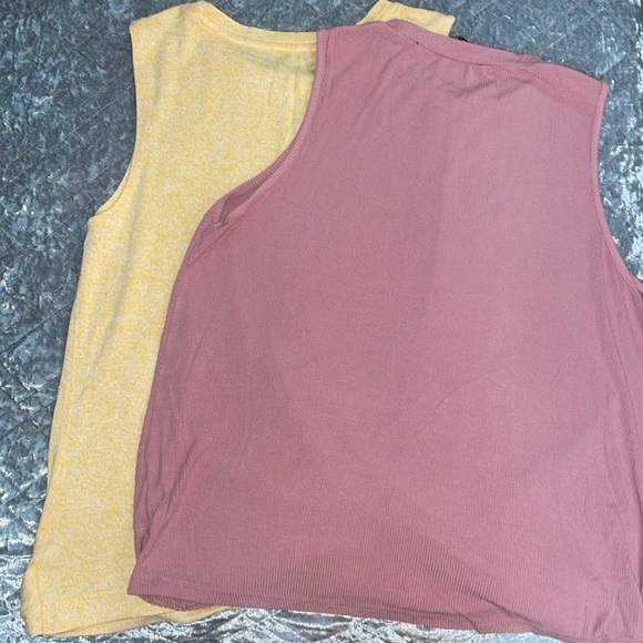 Bundle of 2 twist front tank tops - 1 - A New Day Tank -Yellow & 1  Pink -SHEIN - Picture 5 of 5